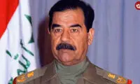 «صدام حسین» در کنار پسرانش، عدی و قصی