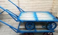 ماجرای معلمی که روی گاری زندگی می‌کند