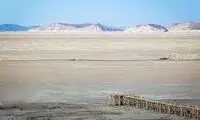 قاب سوزناک و بدون شرح از دریاچه ارومیه