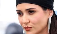 ژستِ بانمک پریناز ایزدیار برای عکاسان وایرال شد