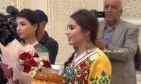 دختران تاجیک با نان و نمک به استقبال ایرانی‌ها آمدند