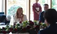 جورجیا ملونی با کیک تولد غافلگیر شد