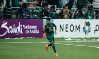 مدافع الاهلی، دروازه حریف را نجات داد!