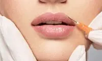 تخلیه ژل صورت و لب چه زمانی باید انجام شود؟