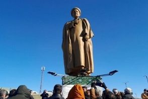 واکنش به سقوط مجسمه شهید رئیسی در اردبیل