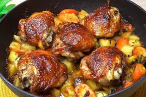 پخت یک غذای تازه و لذیذ با ران مرغ