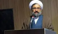  لحظه انتقال امام جمعه کازرون به بیمارستان