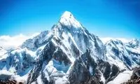 تصویری از کوهنوردی عجیب زنان قاجار با قلیان !