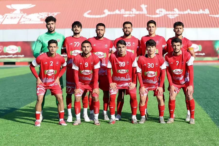  مجری معروف صداوسیما قهرمانی را از پرسپولیس گرفت