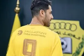دریبل خوردن چندباره طارمی از بازیکن شباب‌الاهلی!