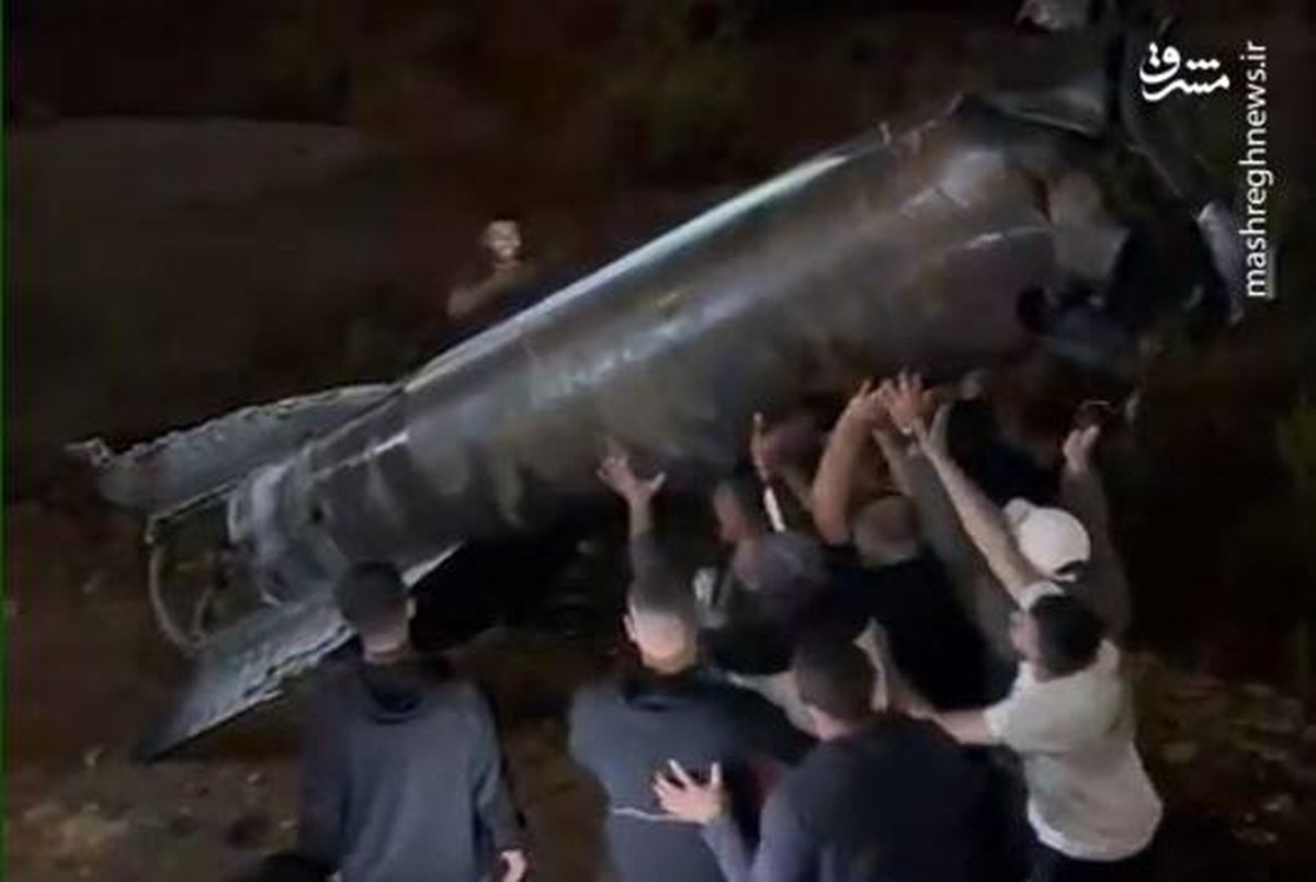   بوستر موشک ایرانی در دست فلسطینی‌ها 