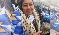 کلاس مجازی خانم معلم استقلالی روی سکوها!