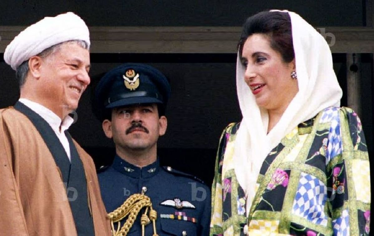   عکس بی‌نظیر بوتو، نخست‌ وزیر اسبق پاکستان در ۱۷ سالگی 