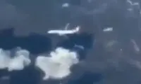 فیلم حیرت‌ انگیز از سرعت واقعی هواپیما در آسمان!