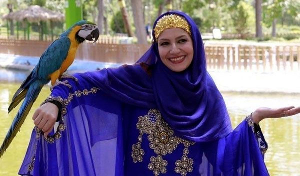 واکنش جالب دانشجویان به حضور خاله شادونه در دانشگاه!