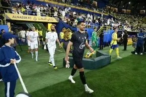 گلر تیم ملی: آمدیم خیابان کنار همه مردم باشیم