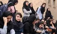 تصاویر چند پوستر که الگوی دانشجوی گوگولی را تبلیغ کرد!