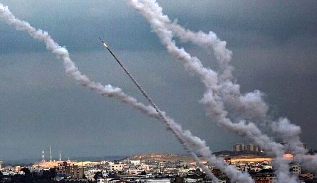 لحظه ورود موشک به تل‌آویو و فرار مردم اسرائیل