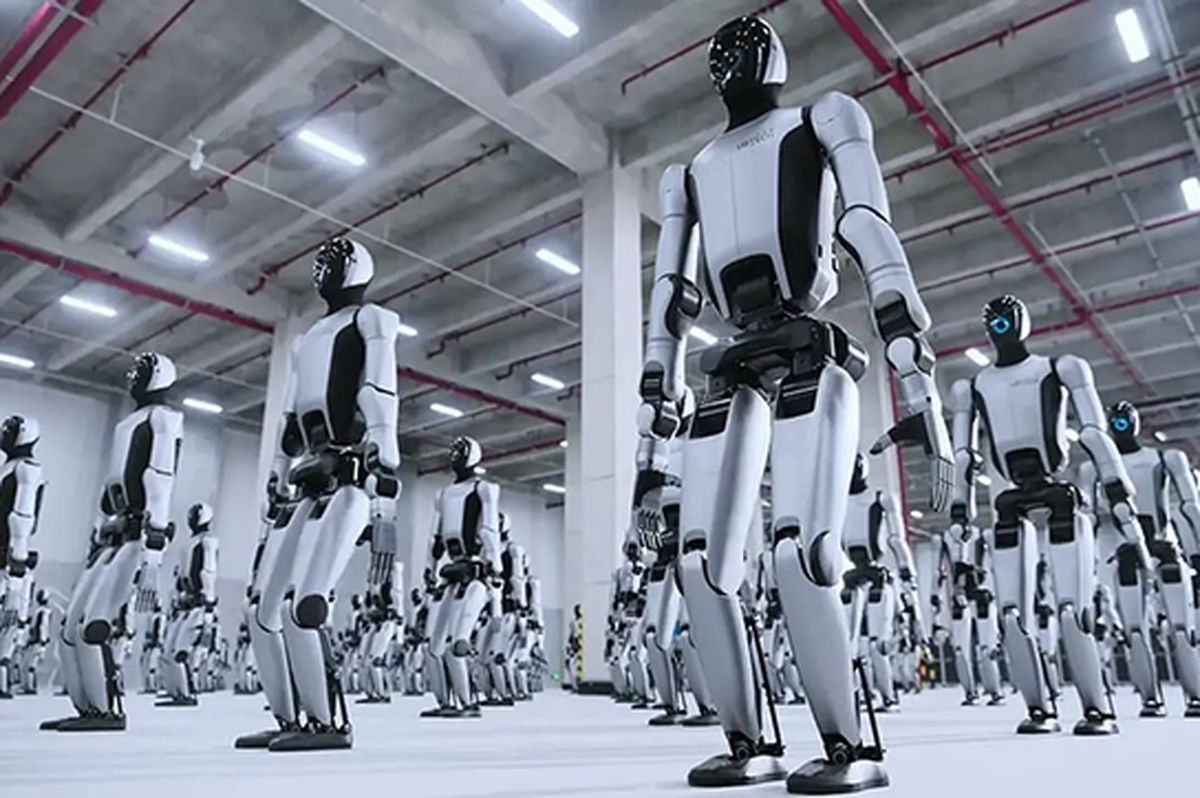 چین اولین ارتش ربات‌های انسان‌نما را به کارخانه‌ها فرستاد
