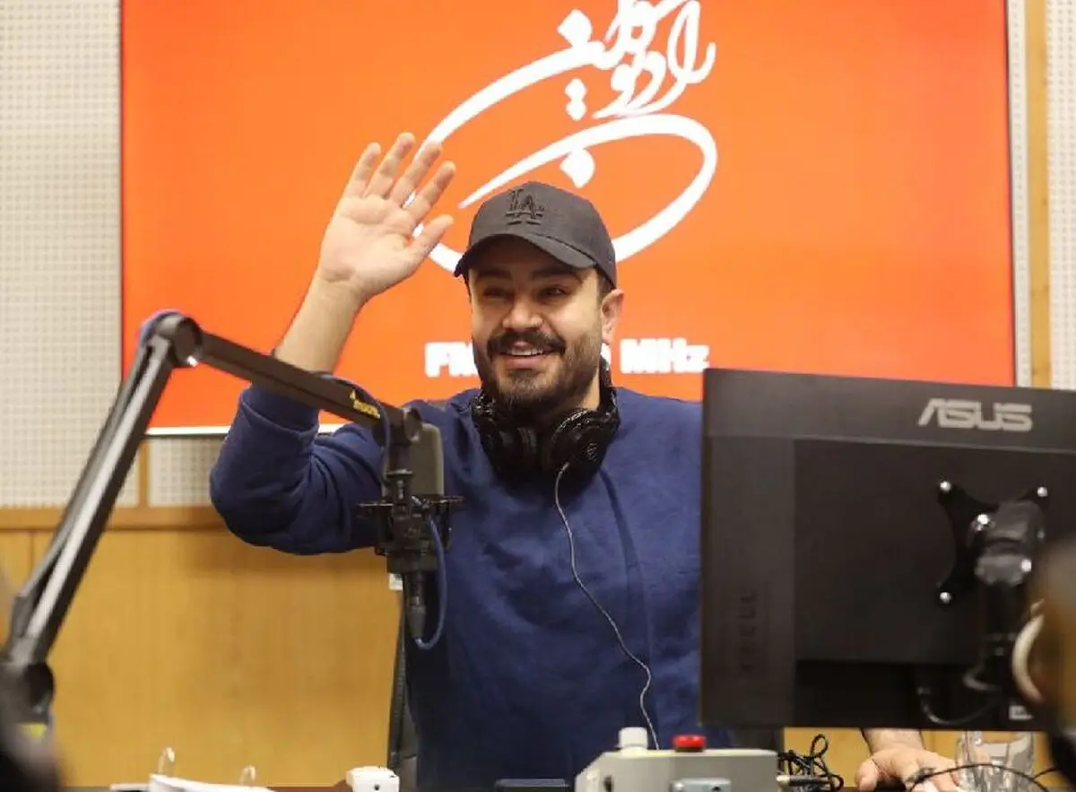 مجریِ استقلالی پای پرانتزی عالیشاه را سوژه کرد
