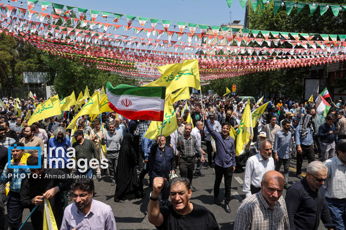   بنری که در جشن غدیر تهران جلب‌توجه کرد 