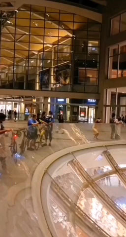 شوک به گردشگران با گرداب مصنوعی در سنگاپور