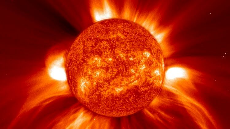 فوران شراره خورشیدی با حجمی ۱۰برابر زمین