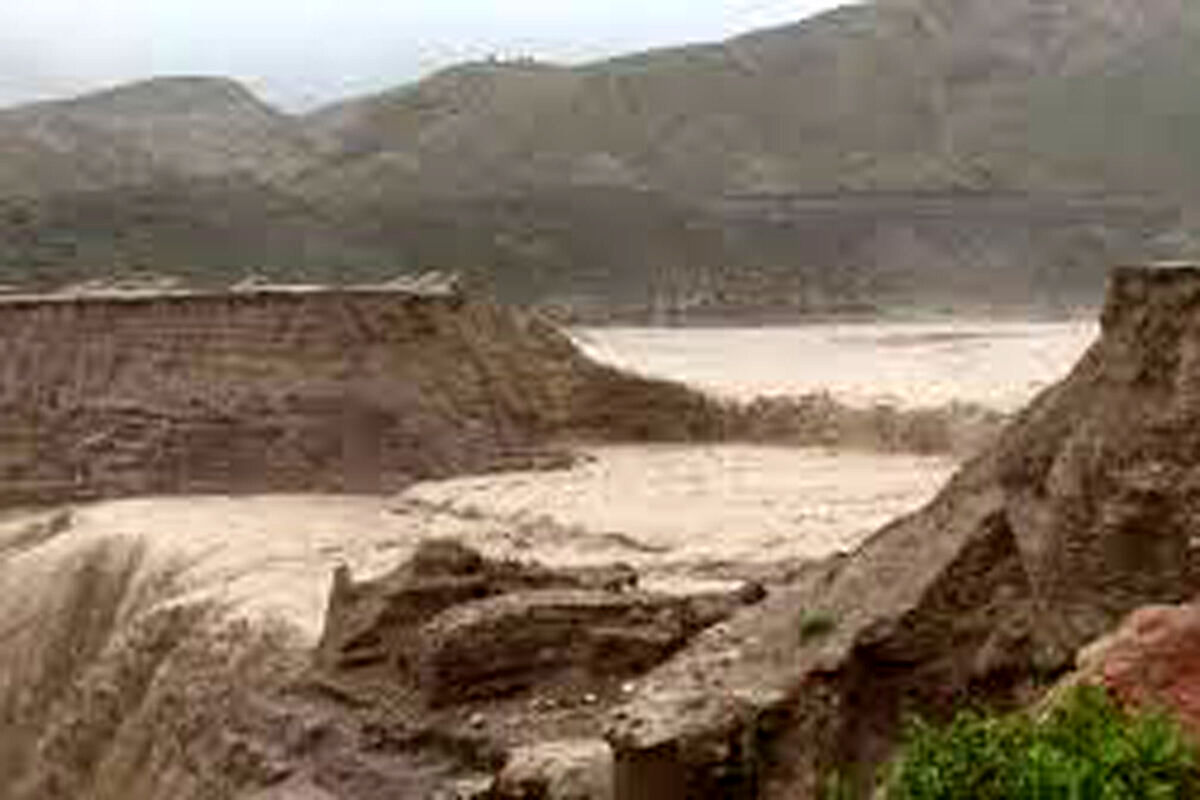 سیل، سد خاکی قشم را شکست