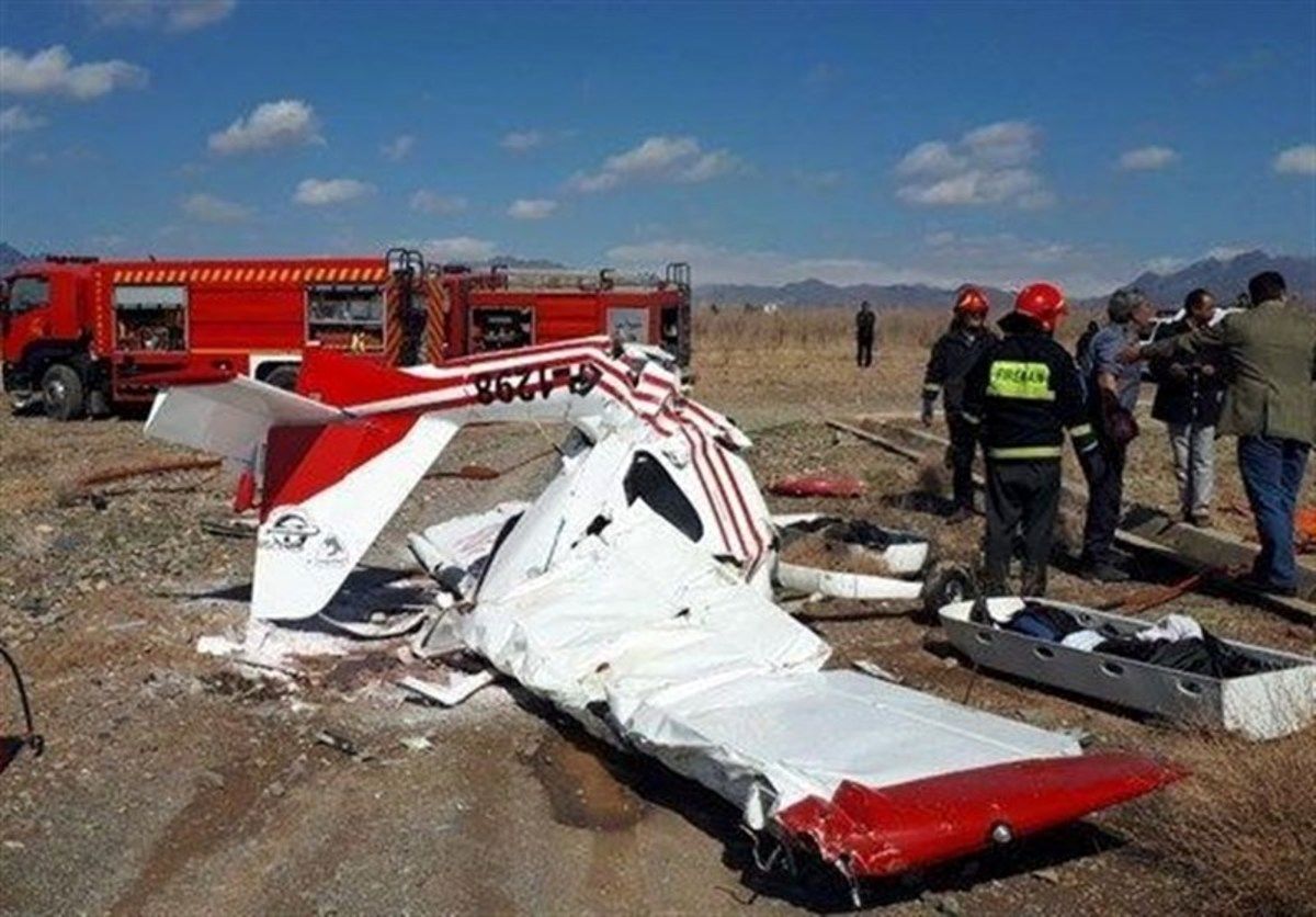 سقوط هواپیمای فوق سبک در شیراز