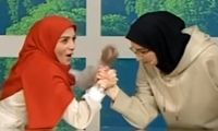 مسابقه مچ‌اندازی مجری خانم صداوسیما روی آنتن زنده