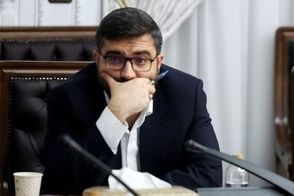 تصاویر متفاوت از پزشکیان و قالیباف در مراسم خانواده سقاب