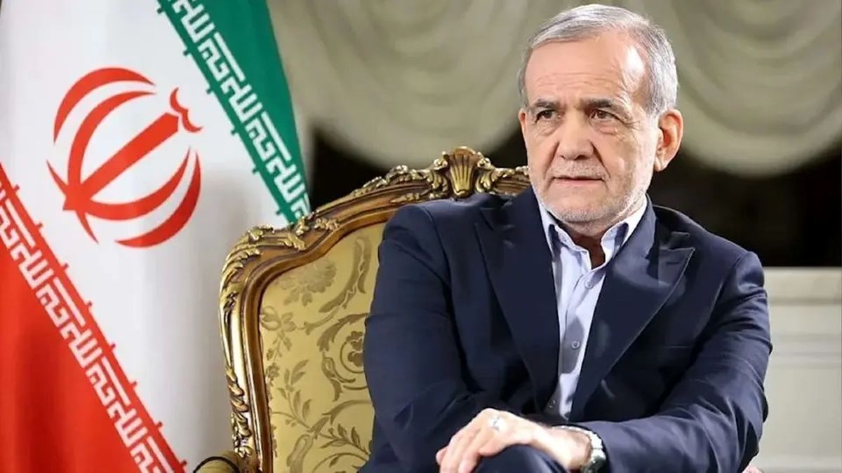 مراسم خداحافظی با پزشکیان برای سفر به چین در مهرآباد