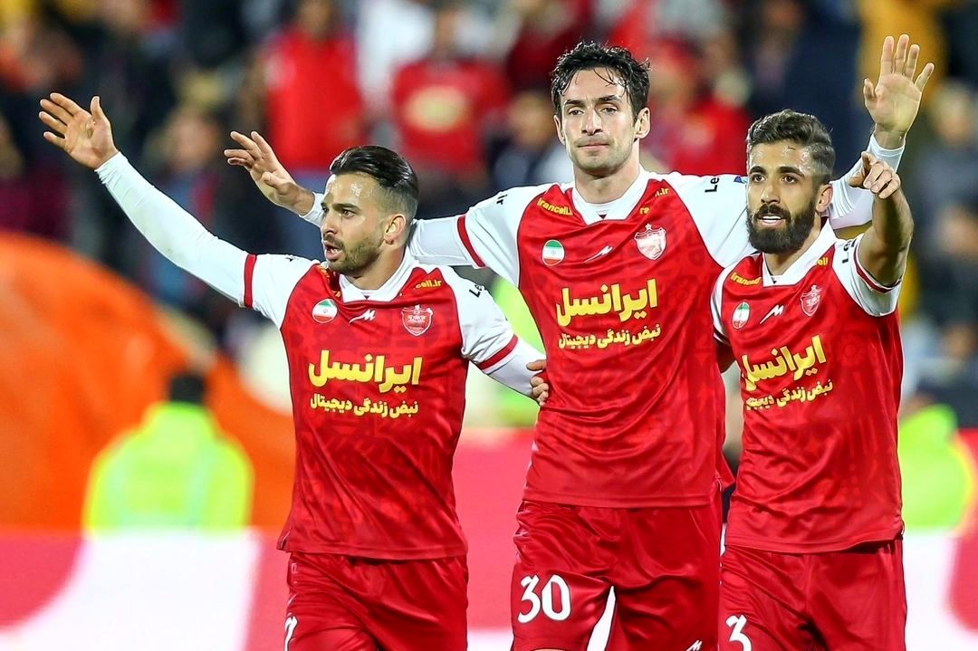 مدافع گلزن همچنان غایب در تمرینات پرسپولیس