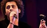 صدای این خواننده مرد به خاطر شباهت به زنان، ممنوع شد