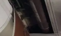 حادثه‌ ترسناکی که در هواپیمای در حال پرواز رخ داد