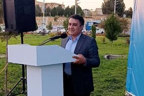 دستور غیرمنتظره یک فرماندار برای اجرای رقص!
