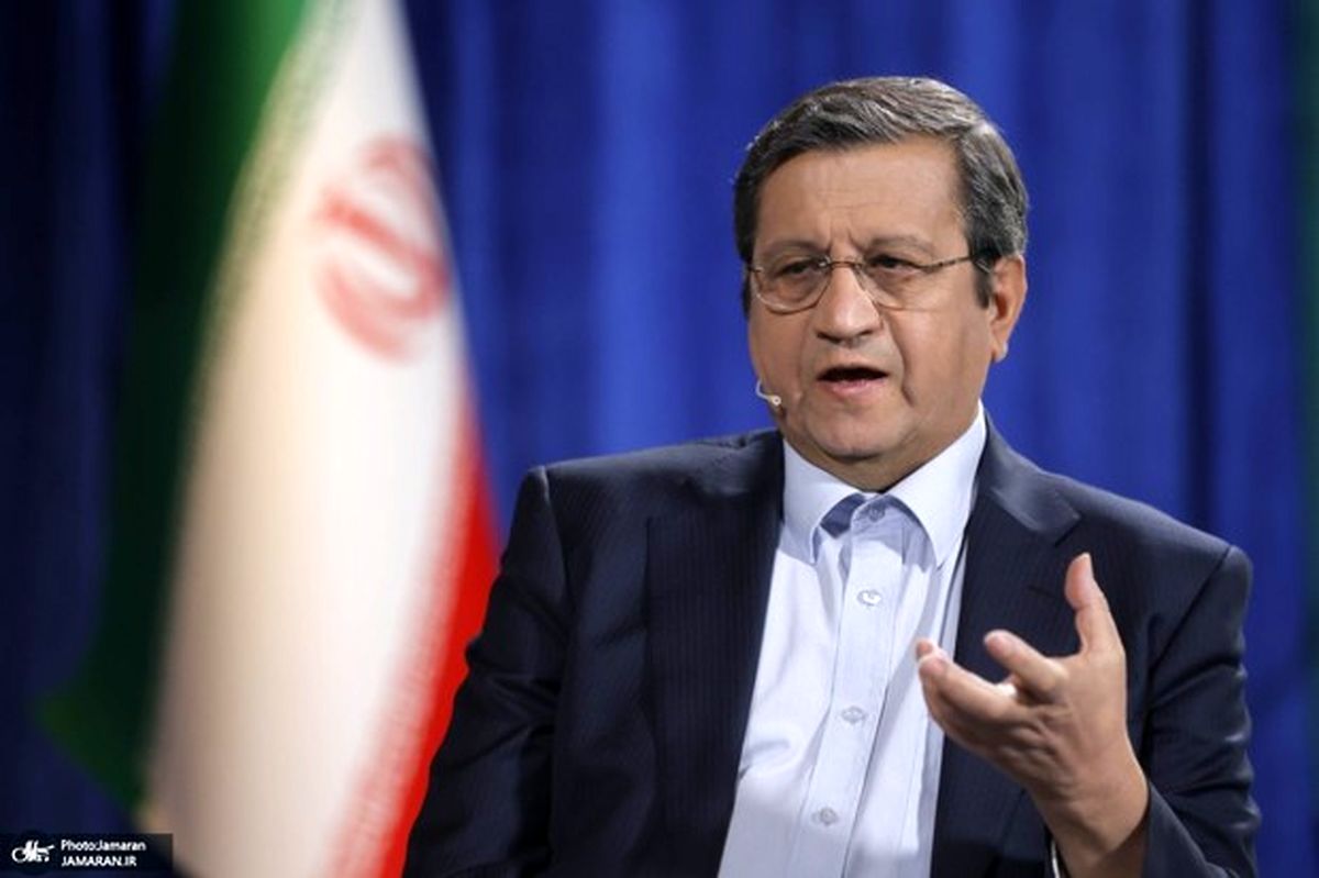   همتی: قیمت دلار سقوط می‌کند 