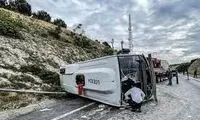 حادثه وحشتناک برای یک اتوبوس وسط جاده