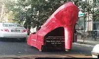 عکس جنجالی کفش پاشنه بلند در ولیعصر تهران