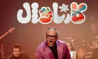 حضور جنجالی رپر معروف در برنامه کارناوالِ رامبد جوان!