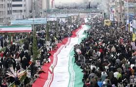 عکسی از حاشیه راهپیمایی 22 بهمن که فراگیر شد 