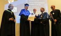 سرمربی سابق تیم ملی ایران شنل دکترا پوشید
