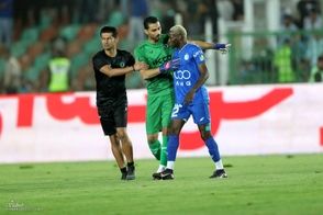 درگیری بازیکنان استقلال با یک پرسپولیسی حاشیه‌ساز شد