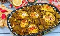 طرز تهیه خورشت گوجه سبز با تخم مرغ