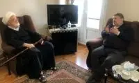دفاع تمام‌قد از کروبی هوشیار، جسور و صریح‌الهجه