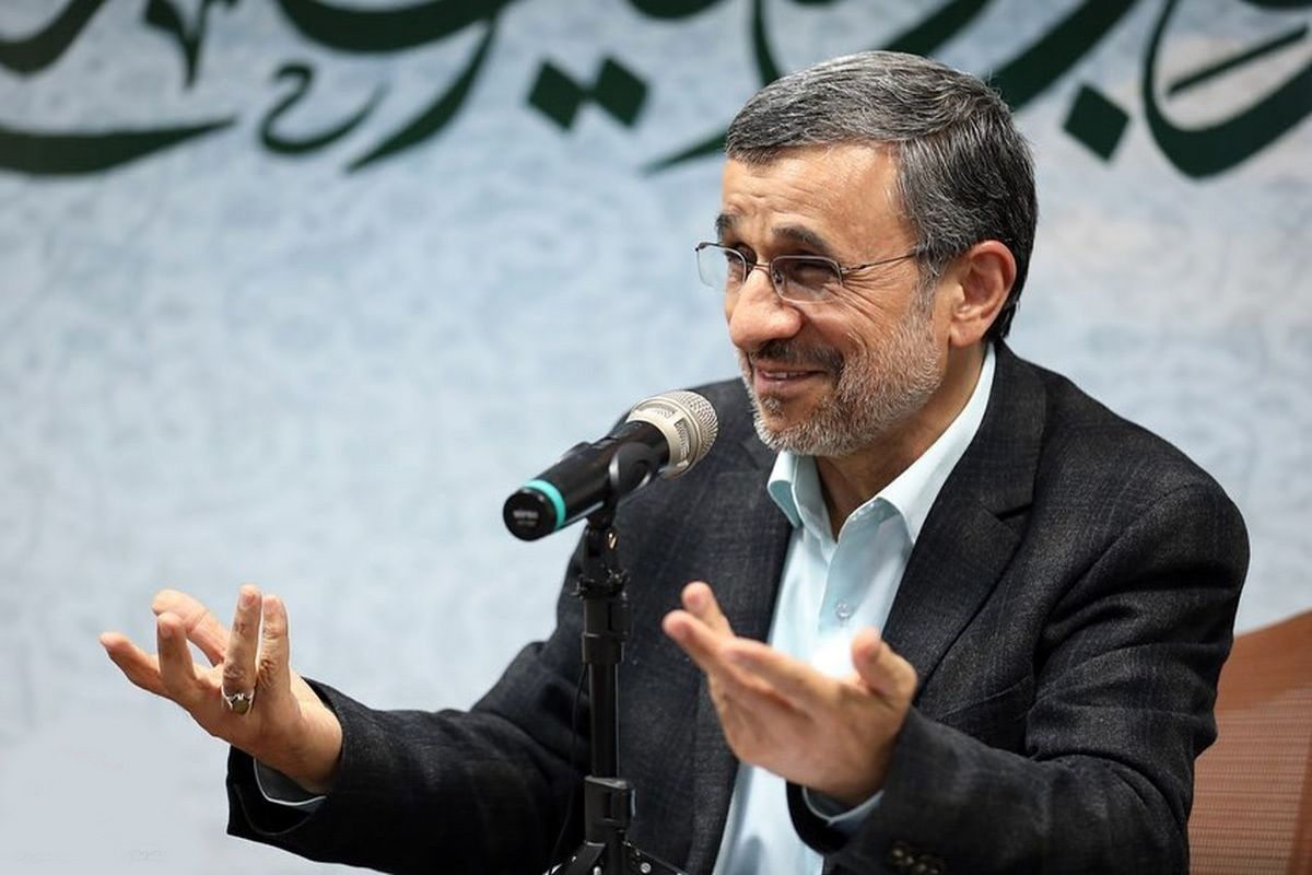 ادعای همکاری احمدینژاد با روح الله زم و آمدنیوز!