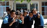 رقص بامزه این دانش‌آموز، فضای مجازی را ترکاند