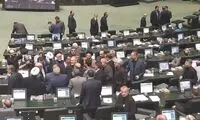 پزشکیان دوباره روی صندلی نمایندگی مجلس نشست