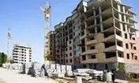 سقوط وحشتناک یک راننده هنگام پرش از ساختمان نیمه کاره