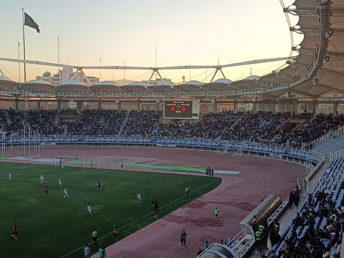 مشهدی‌ها برای لیگ دسته سه، ورزشگاه را پُر کردند!